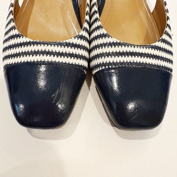 Vionic Petaluma Sling Back Spectator Navy Size 11 $135.00 - Picture 4 of 8